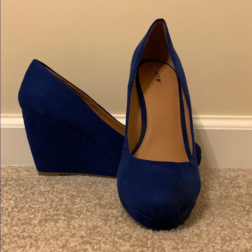New in box Apartment 9 Wedges